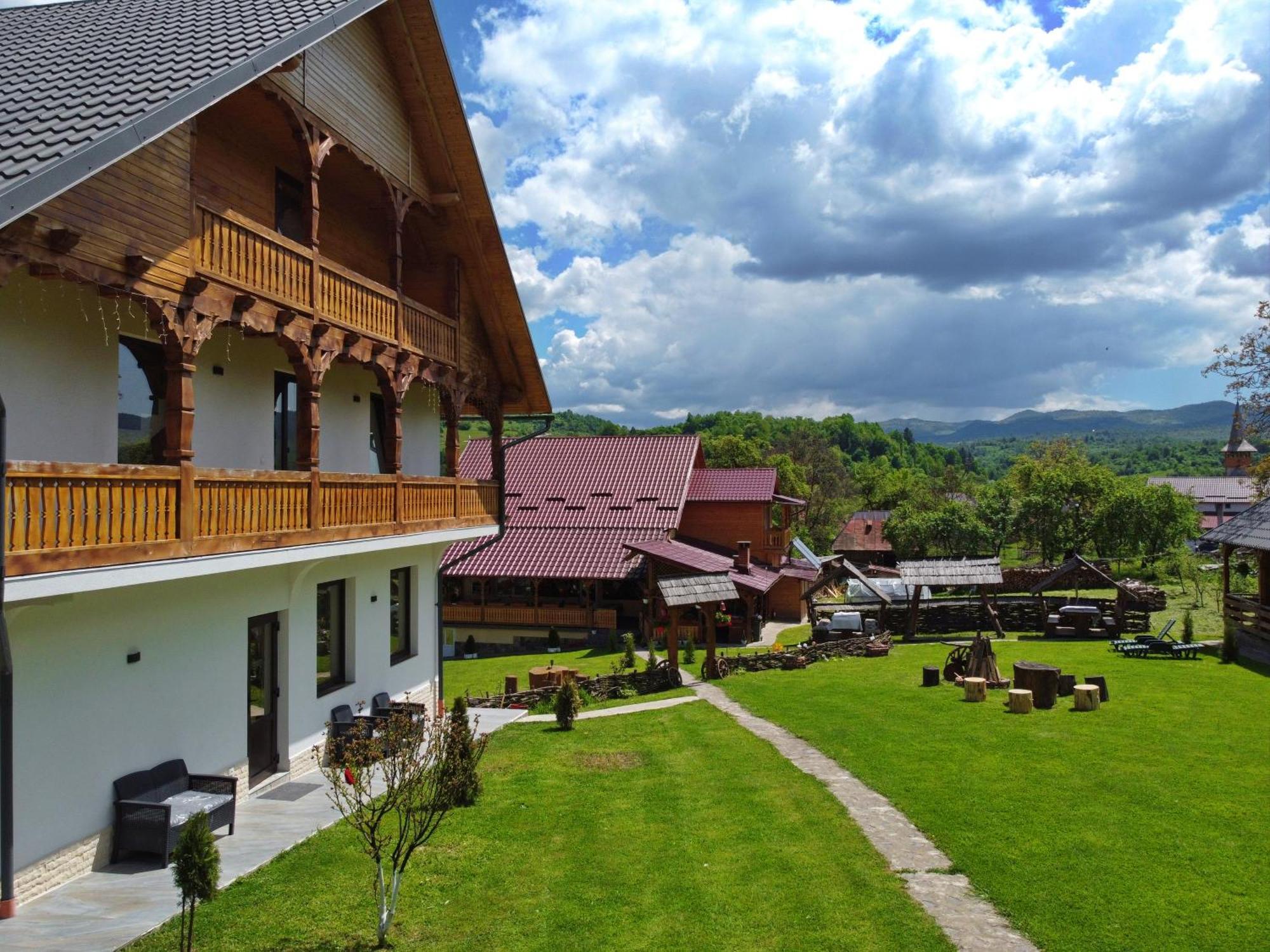 Pensiunea Maramu Breb Bagian luar foto